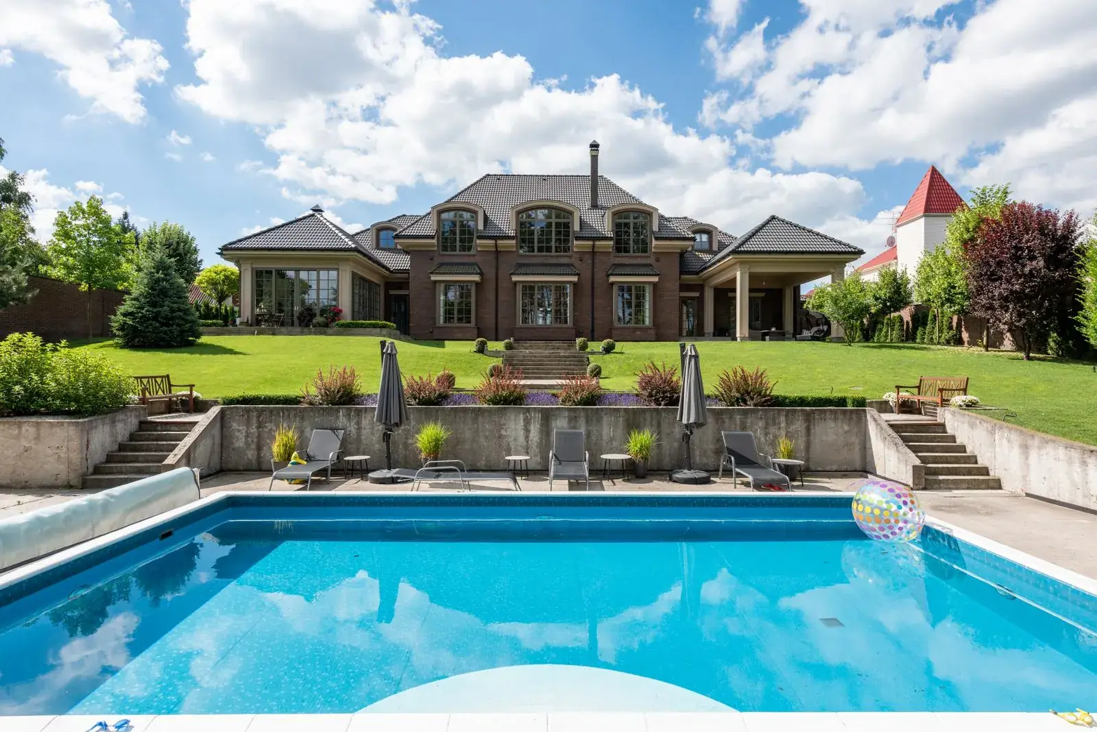 Bellwether Estate, 1 Bellwether Lane, Hollis Ferry